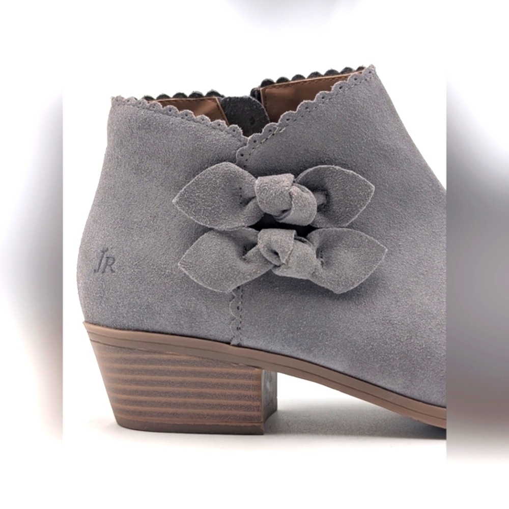 Jack Rogers Kali Grey Suede Ankle Bootie Sz US 7.5M/EU 38 Scalloped Trim withBow - Picture 6 of 17